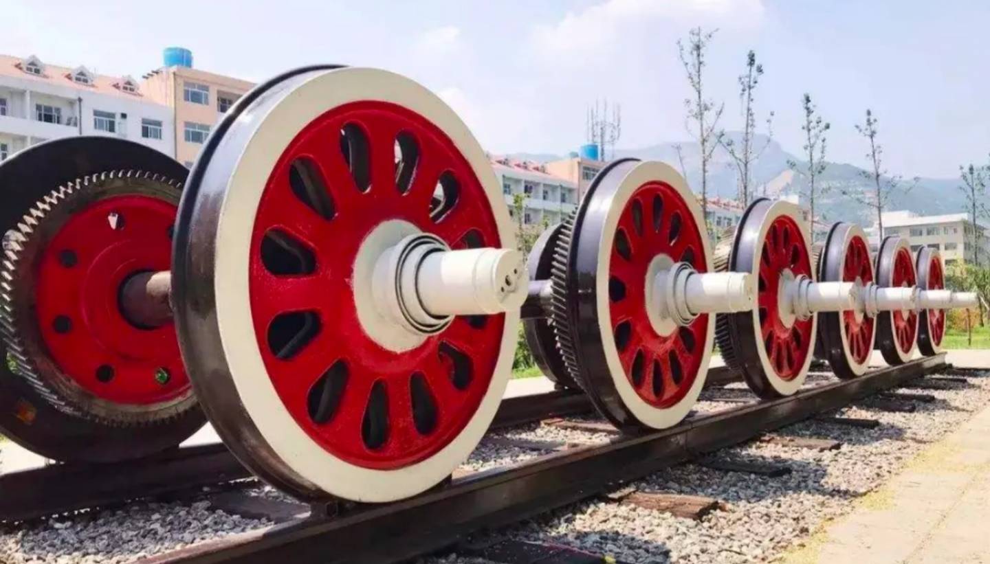 Wat bepaalt hoeveel wielen een trein heeft?