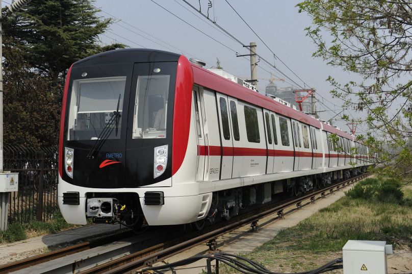 Het model wielen dat geschikt is voor de metro